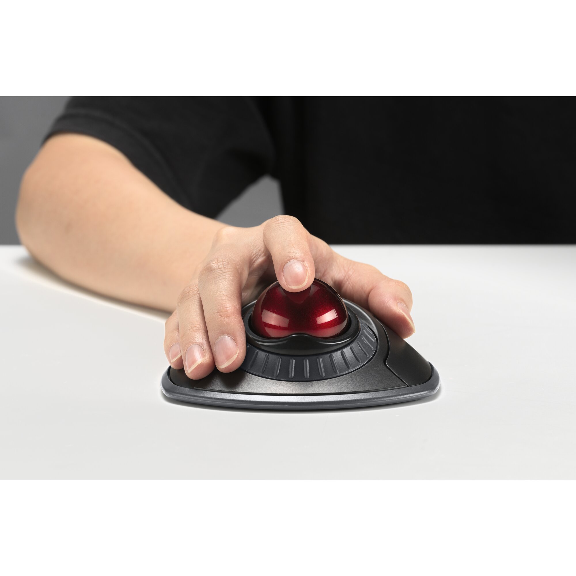 Kensington Orbit mit ScrollRing Trackball kabellos rot, schwarz