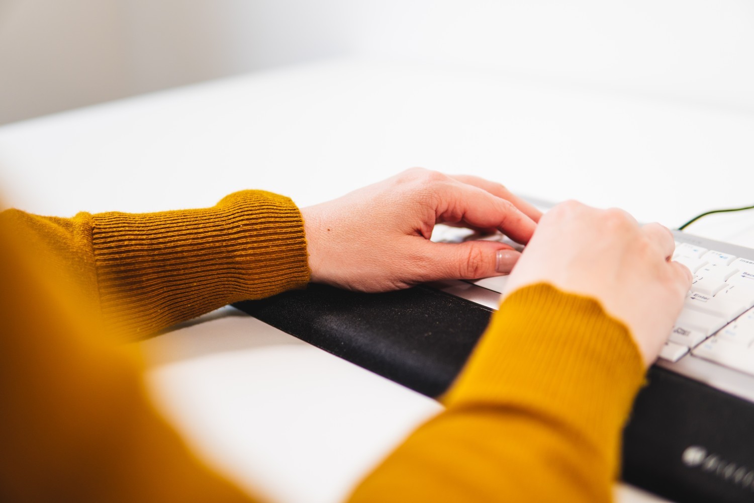 BakkerElkhuizen Trapezium Ergo Wrist Rest Handgelenkauflage Standard