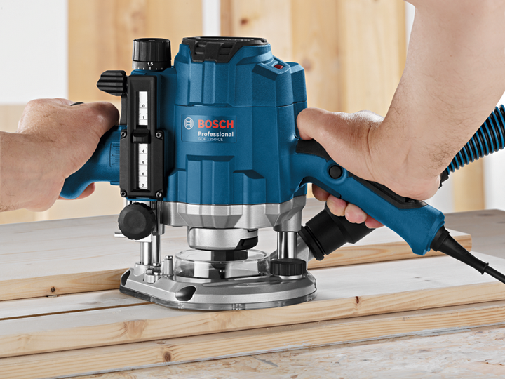 BOSCH Professional GOF 1250 CE Oberfräse 1250 W