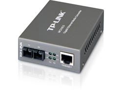 TP-LINK MC210CS Medienkonverter RJ45 to 1000 Mbps Single-Mode SC Fiber 1× Gigabit SC Port 1× Gigabit RJ45 Port (Auto MDI TP-LINK MC210CS Medienkonverter RJ45 to 1000 Mbps Single-Mode SC Fiber 1× Gigabit SC Port 1× Gigabit RJ45 Port (Auto MDI