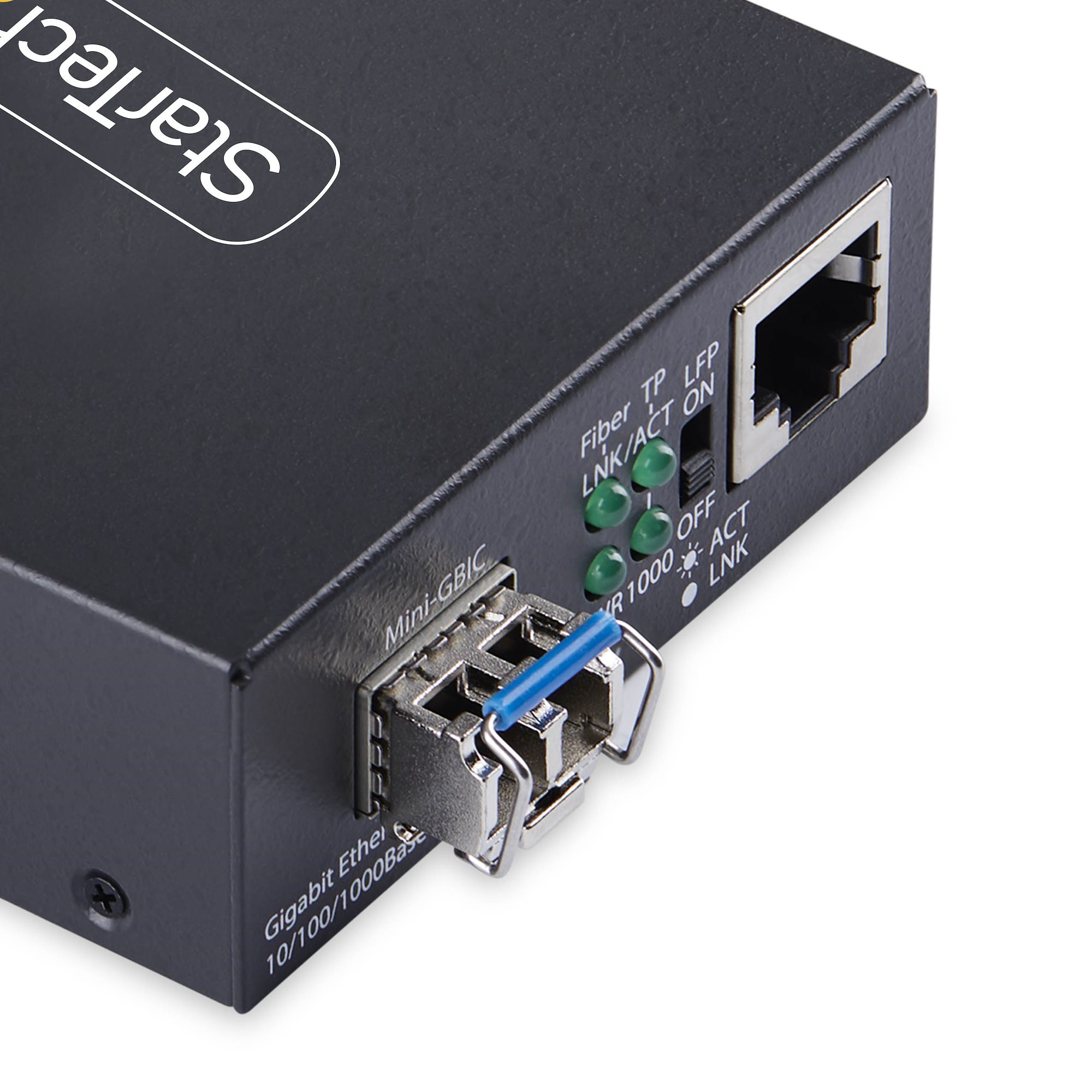 STARTECHCOM Gigabit Singlemode SM LC GlasfaserMedienkonverter 10 100 oder 1000Mbps 40 km RJ45 zu LC Vollmetallgehäuse TAA