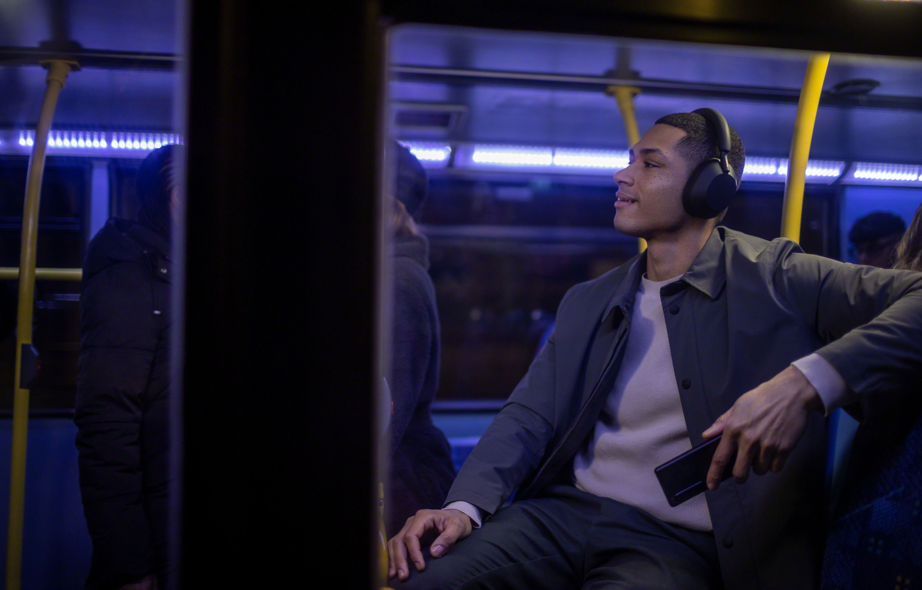 Sony WH1000XM5 True Wireless Headset Black