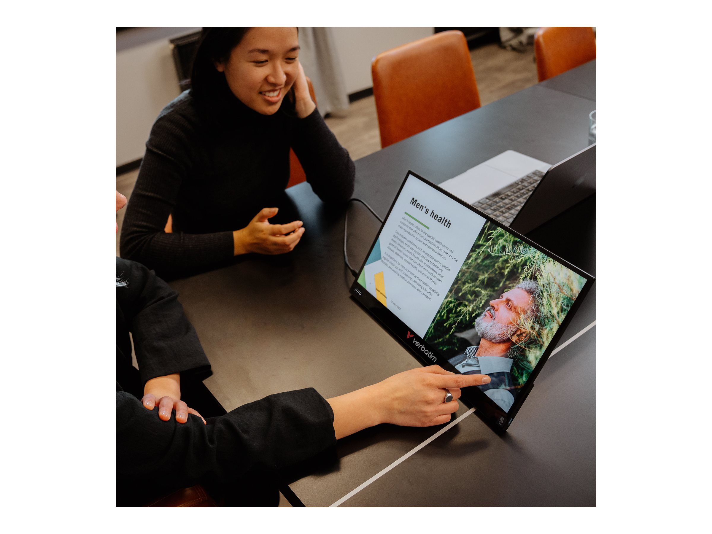 Verbatim PMT-17 Tragbarer 17,3"-Touchscreen-Monitor Full HD 1080p Metallgehaeuse Verbatim PMT-17 Tragbarer 17,3"-Touchscreen-Monitor Full HD 1080p Metallgehaeuse