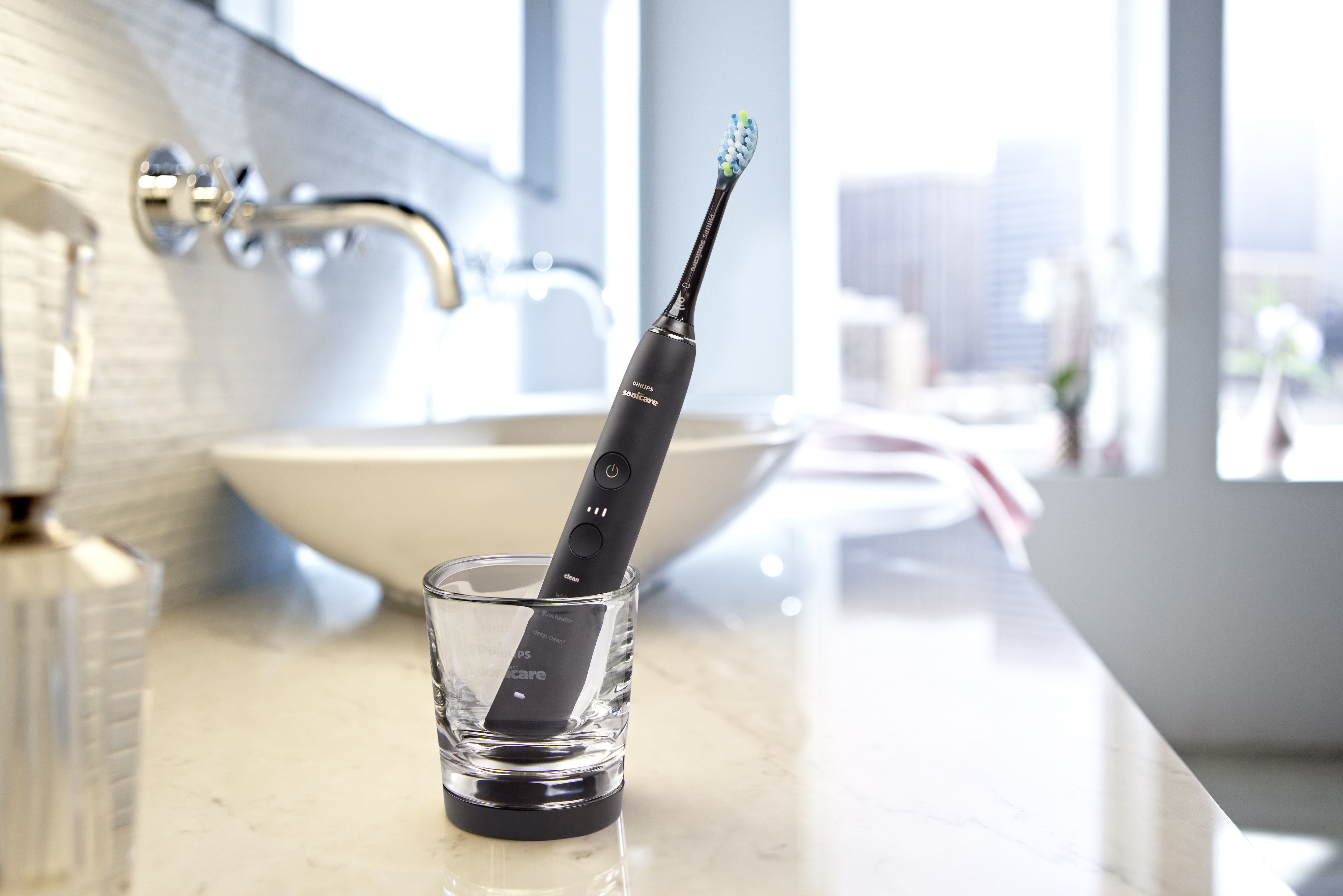 Philips HX9911/09 Sonicare DiamondClean 9000, schwarz