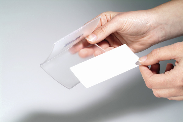 10 DURABLE Click Fold Namensschilder mit Textilband 9,0 x 5,4 cm