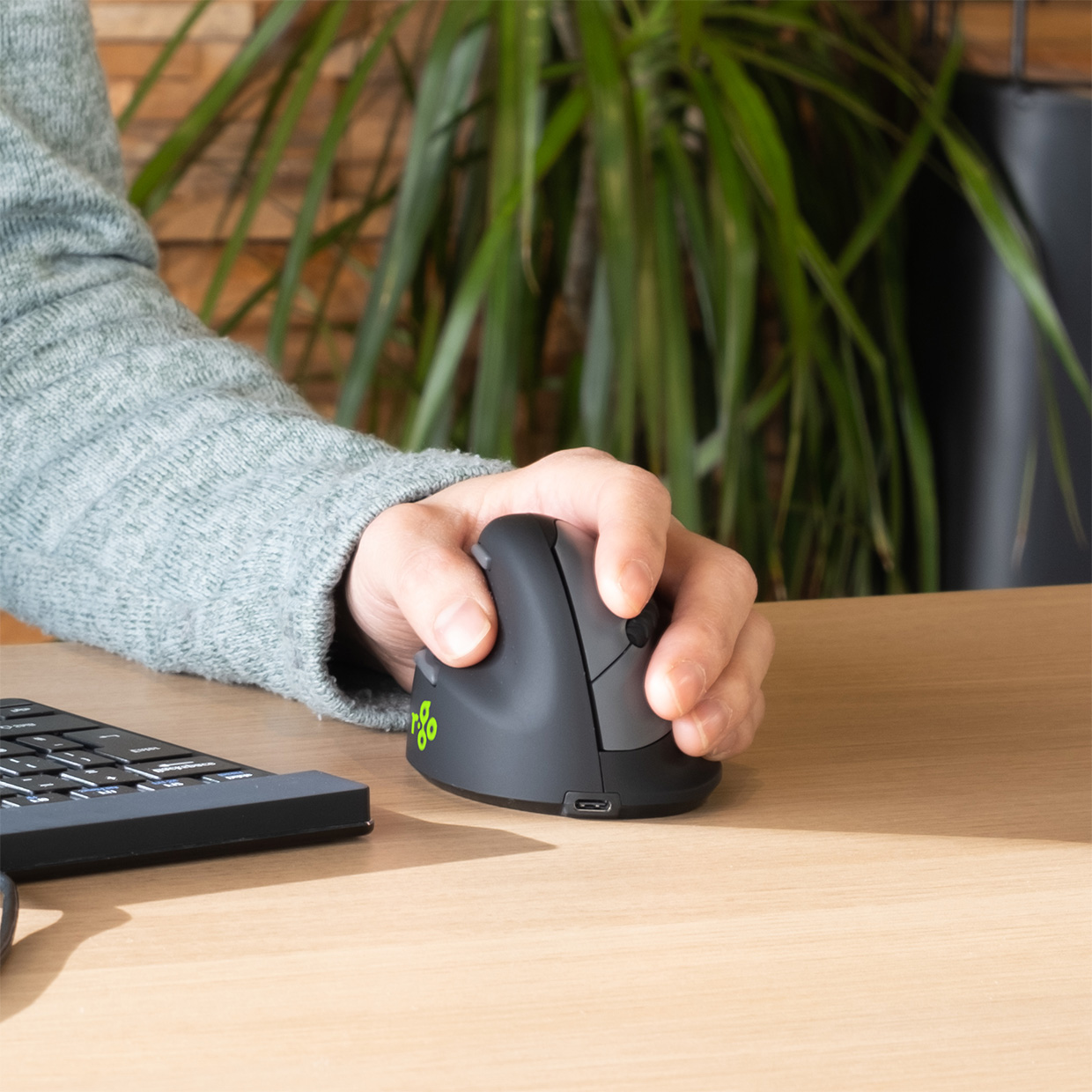 R-Go Ergonomische Maus HE Break Bluetooth links Vertikale