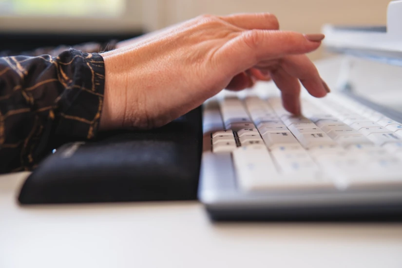 BakkerElkhuizen Trapezium Ergo Wrist Rest Handgelenkauflage Standard