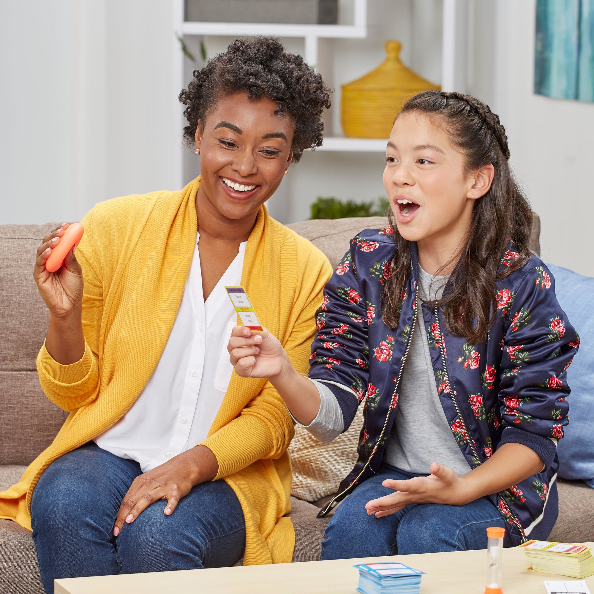 Hasbro TabuFamilien Edition Kartenspiel, 1 St