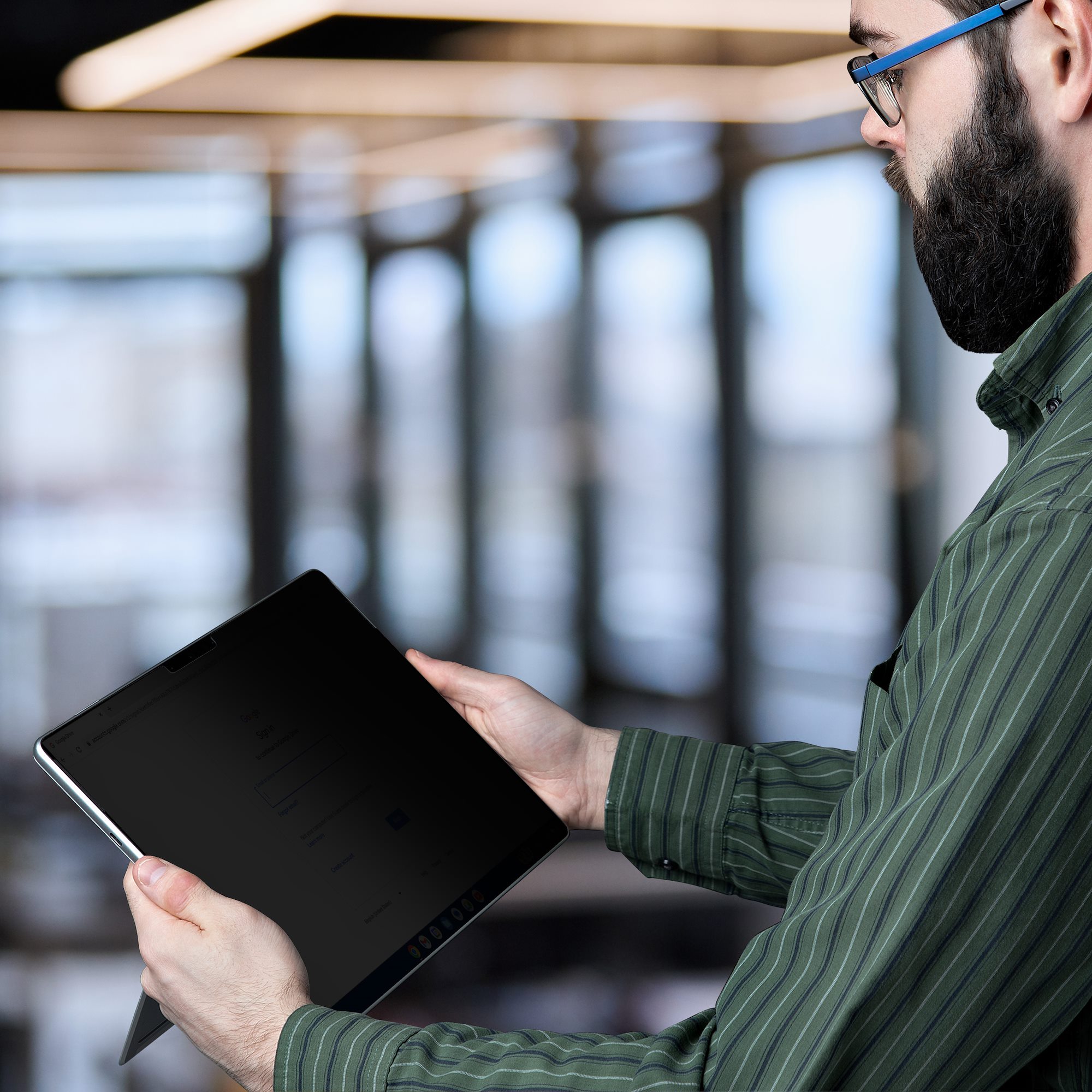 STARTECHCOM 4Wege Blickschutz fur 33,02cm 13Zoll Surface Pro 89X fur Hoch und Querformat Touchfähig 30 Grad Blickwinkel