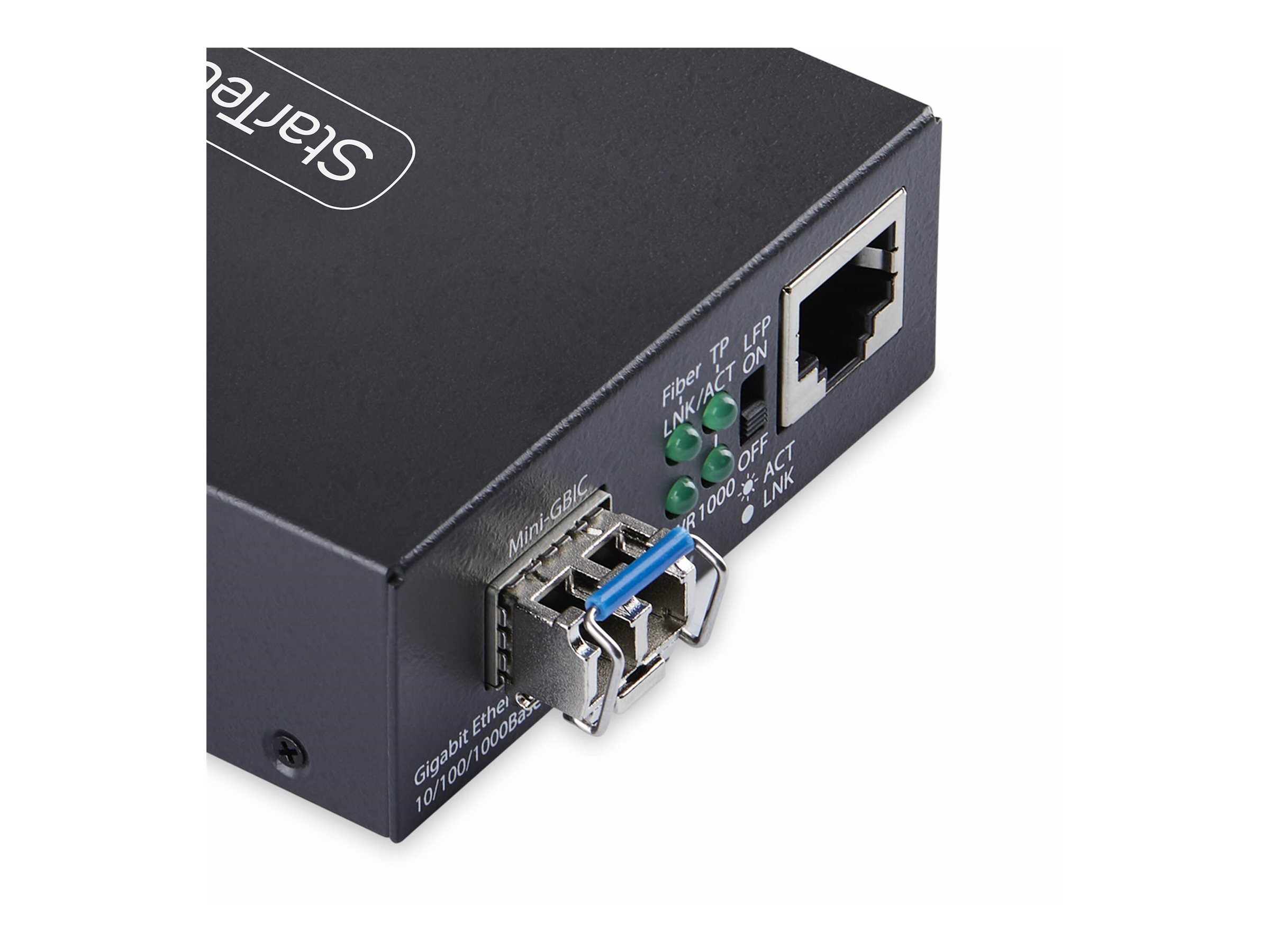 STARTECHCOM Gigabit Singlemode SM LC GlasfaserMedienkonverter 10 100 oder 1000Mbps 20 km RJ45 zu LC Vollmetallgehaeuse TAA