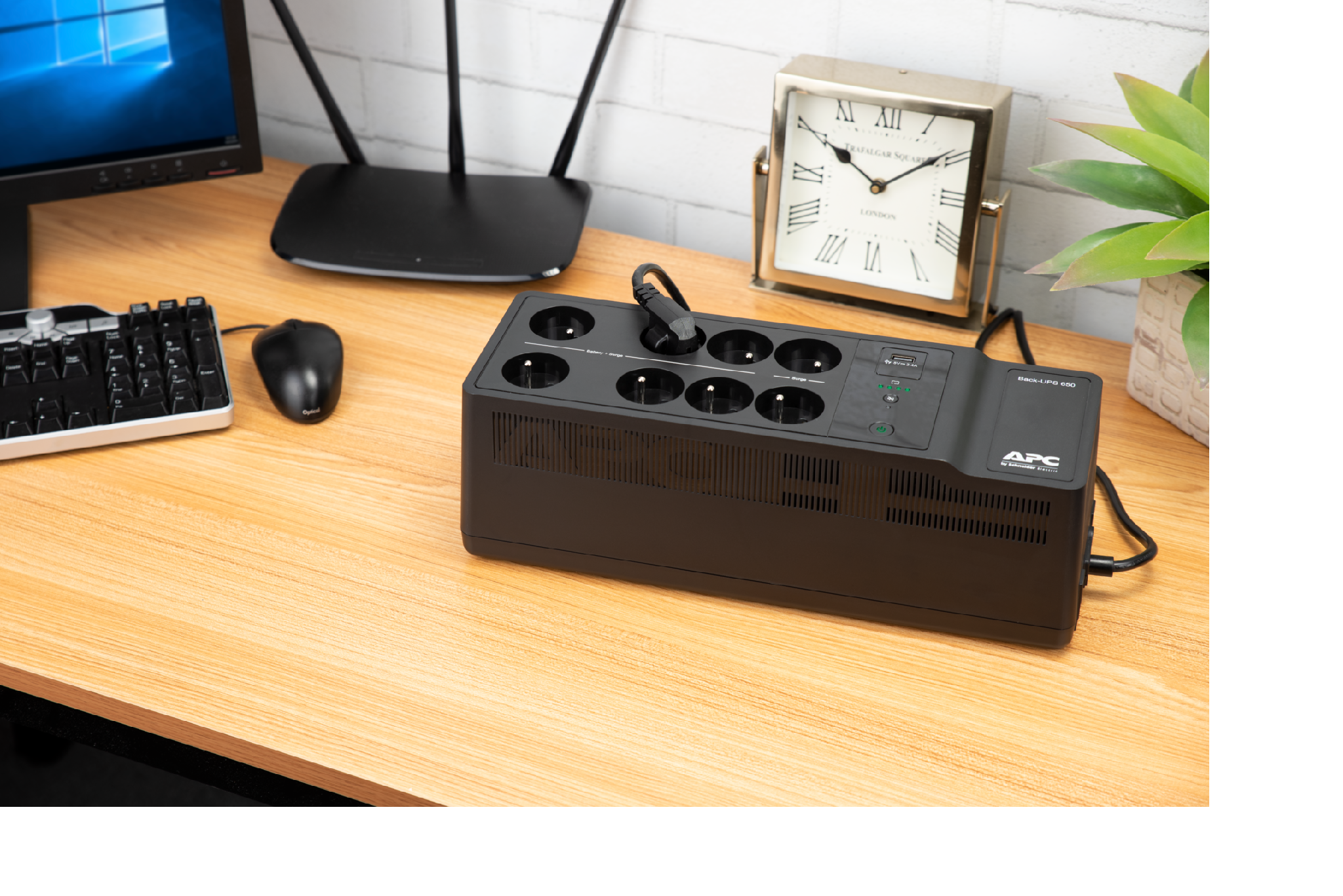 APC BackUPS 650VA 400W 230V 8x SchukoSteckdosen