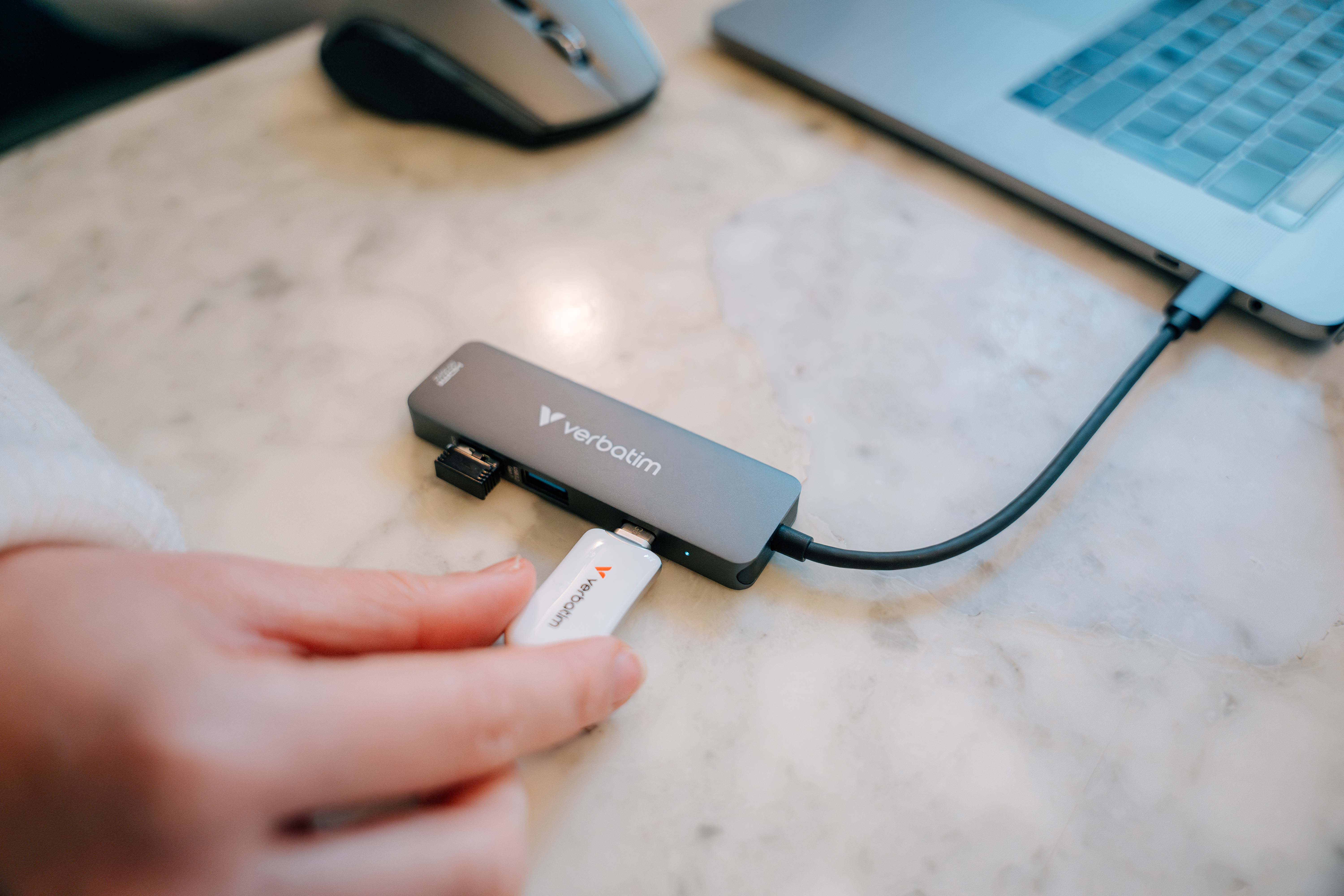 Verbatim USB‑C Essentials Multiport Hub