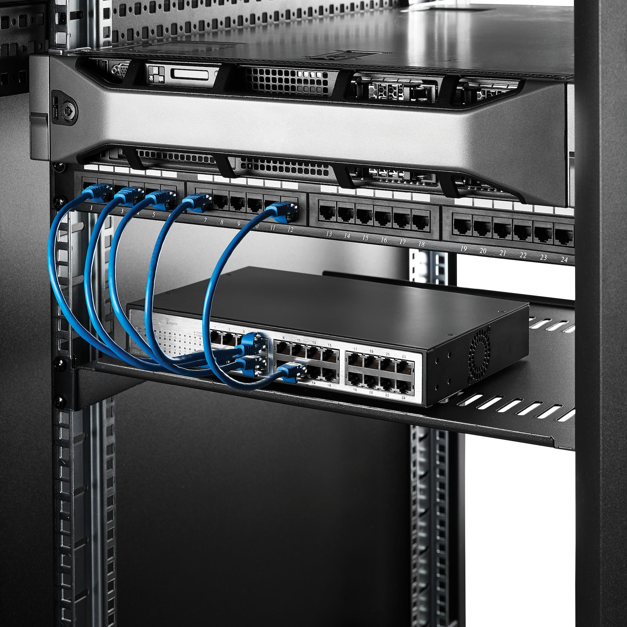 StarTech.com 1U Rack Shelf Belüftet Stahl Schwarz