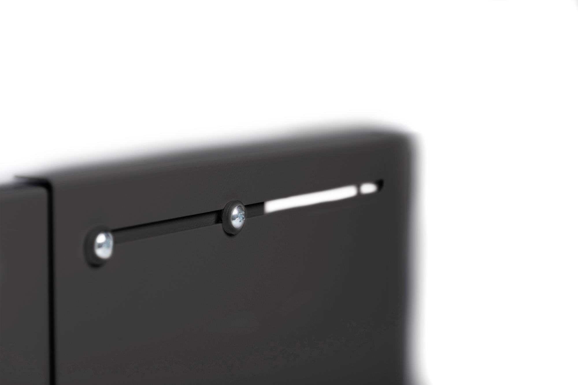 DIGITUS 8HE Wandmontage PatchHalter 372x505x250mm Schwarz