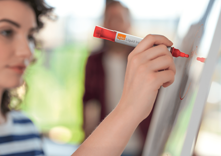 Nobo Liquid Ink Whiteboard-Marker farbsortiert 3,0 mm