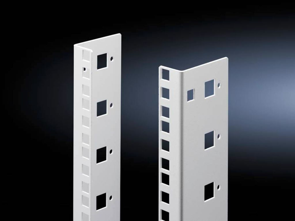 Rittal FlatBox Profilschienen 18HE winkelfoermig PK=2Stck