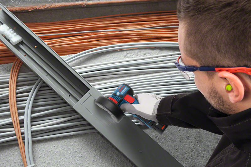 BOSCH Professional GWS 12V76 AkkuWinkelschleiferSet 12,0 V, mit 2 Akkus