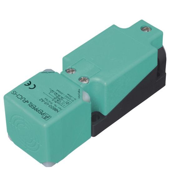 P F Sensor induktiv NBN30-U1-E2 30 mm PNP Schließer