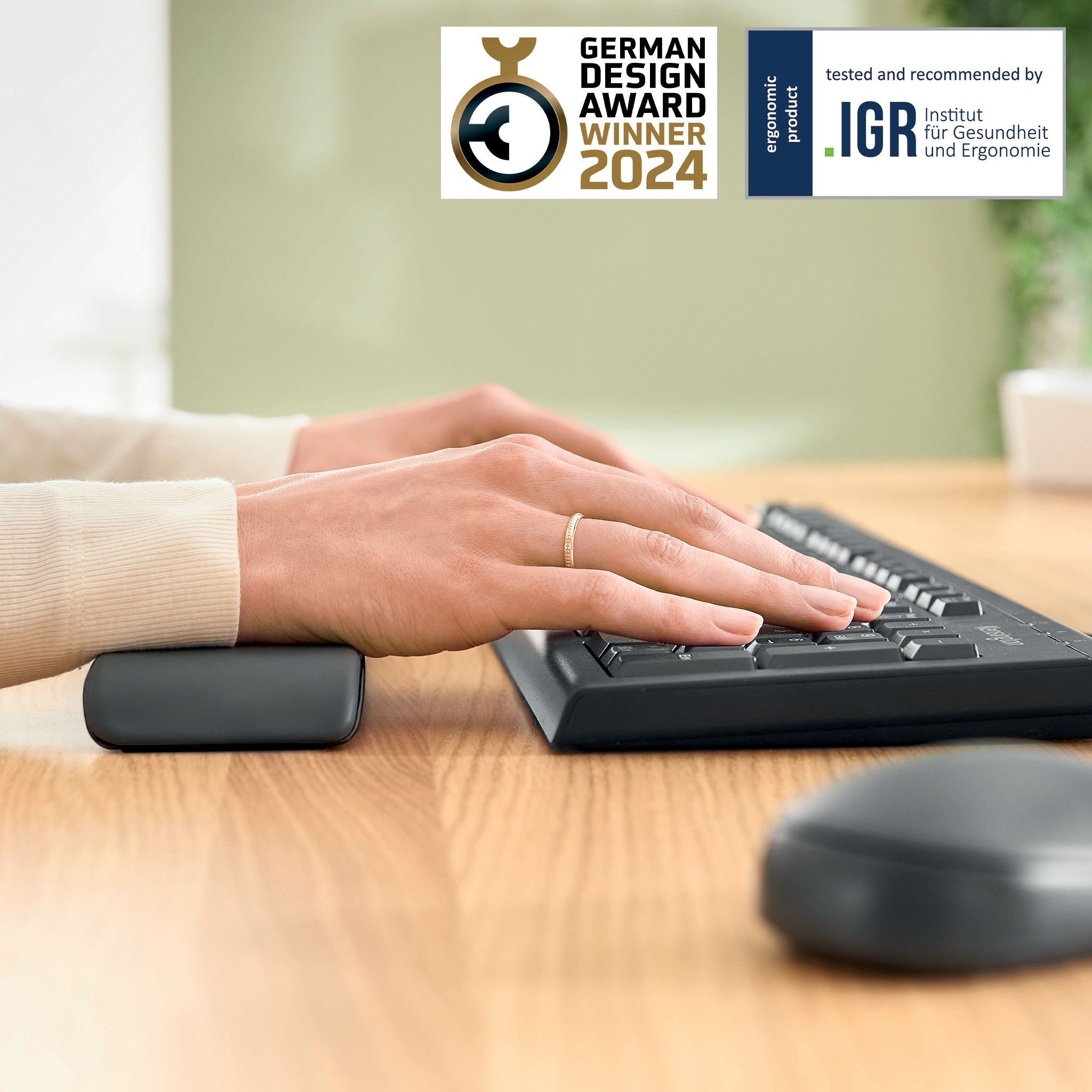 AKTION LEITZ TastaturHandballenauflage Ergo Cosy dunkelgrau mit Praemie nach Registrierung