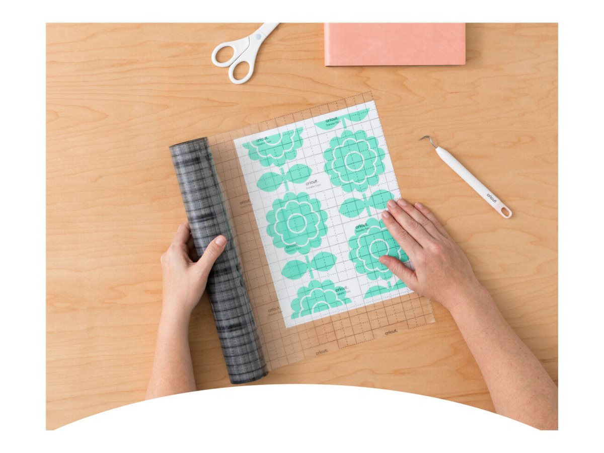 cricut™ Transferklebeband ohne Trägerfolie für Vinylfolien 33,0 cm x 22,8 m, 1 Rolle cricut™ Transferklebeband ohne Trägerfolie für Vinylfolien 33,0 cm x 22,8 m, 1 Rolle