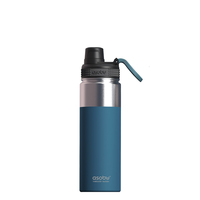 Asobu - Alpine Flask - isolierte Edelstahl Outdoorflasche 530ml Blau Die isolierte Alpine Flask ist mit einem Griff ausgestattet, der ideal für alle Outdoor-Aktivitäten ist. Zum Tragen oder auch zur Befestigung am Rucksack.