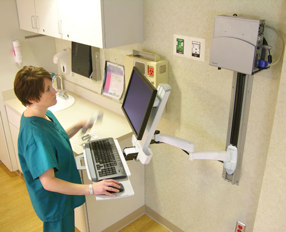 ERGOTRON Combo Arm der Serie 200 weiss fuer LCD bis 61cm 24 Zoll Tastatur Maus Handballenauflage und Barcode Lesegeraet