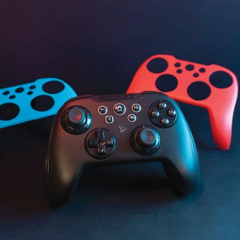 LEXIP X STEELPLAY Wireless Customizable Controller 2 Cases Switch