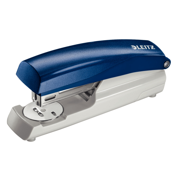 AKTION LEITZ Heftgeraet 5500 blau, 1 St GRATIS 200 Heftklammern 246