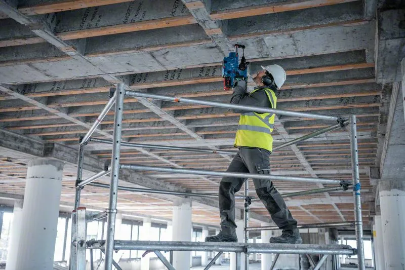 BOSCH Professional GBH 18V28C AkkuBohrhammer 18,0 V, ohne Akku