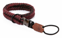 Kamera Handschlaufe Claw aus Paracord 30cm Red Dots retail