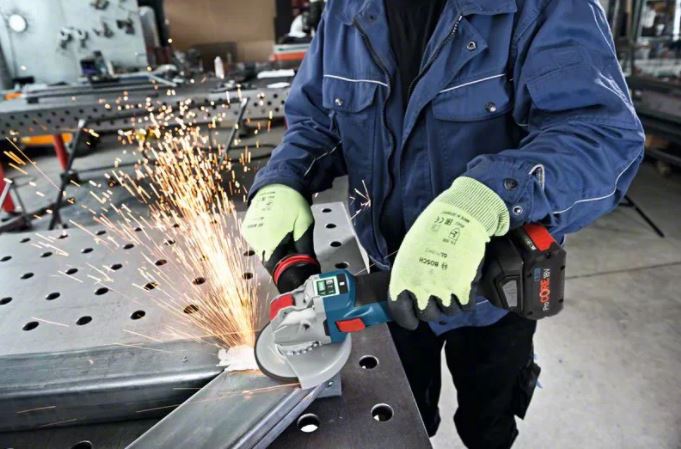 Bosch GWX 18V 10 SC AkkuWinkelschleifer