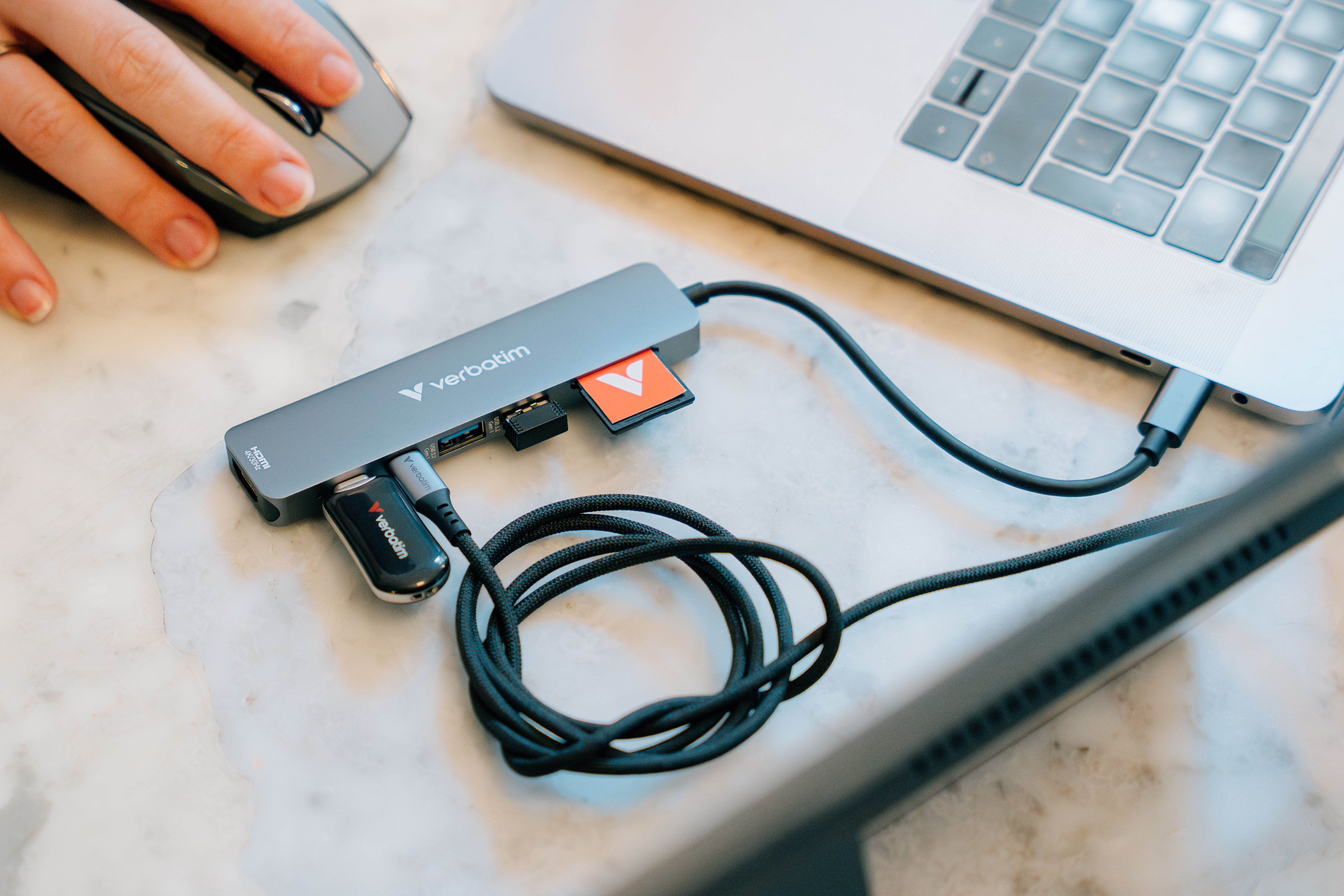 verbatim MultiportAdapter Essentials 32158